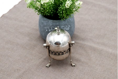  Guarda joias em prata com gradinha recortada